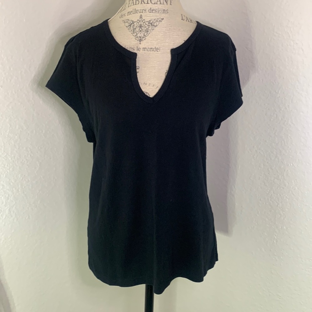 Old Navy Black Notch Short Sleeve Top